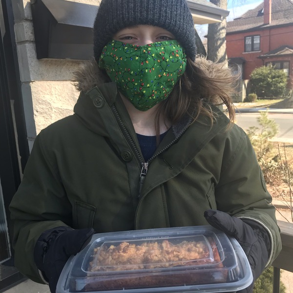 Randomly selected image of volunteers and/or meals