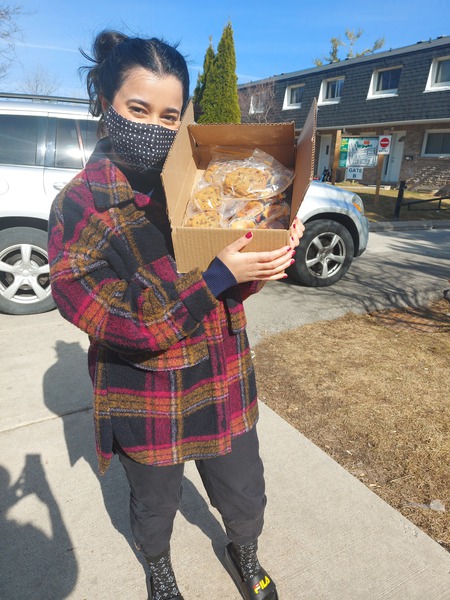 Randomly selected image of volunteers and/or meals